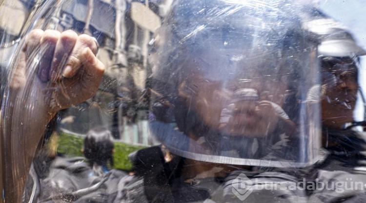 Arjantin'de binlerce kişi hükümeti protesto etti
