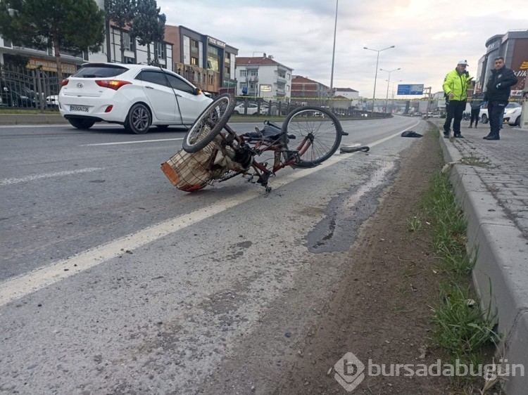 Samsun'da otomobilin çarptığı bisiklet sürücüsü yaşamını yitirdi
