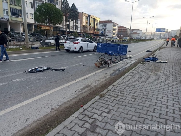 Samsun'da otomobilin çarptığı bisiklet sürücüsü yaşamını yitirdi
