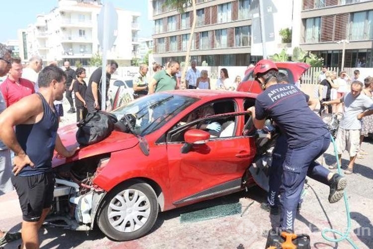 Naldo'nun oğlu ile kayınpederinin öldüğü kazanın görüntüsü ortaya çıktı
