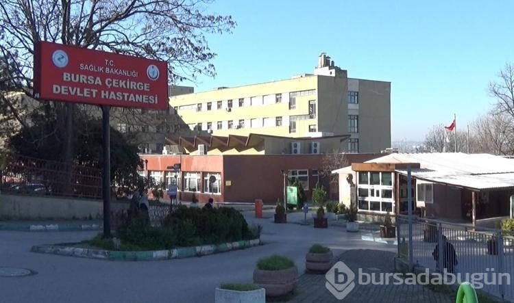 Ebeveynlerinin izinden gidip doktor oldu, babasının çalıştığı hastanede göreve başladı
