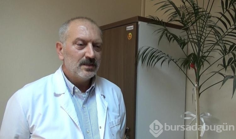 Ebeveynlerinin izinden gidip doktor oldu, babasının çalıştığı hastanede göreve başladı
