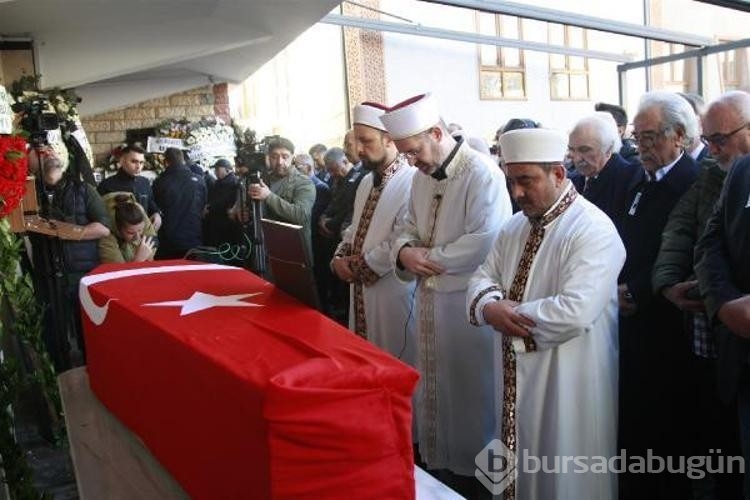 Eski Bakan Yaşar Okuyan, Yalova'da toprağa verildi
