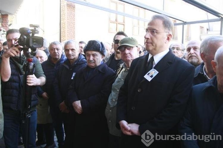 Eski Bakan Yaşar Okuyan, Yalova'da toprağa verildi
