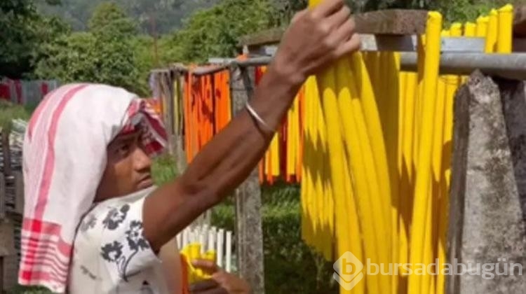 Kullanıp attığımız minik lastik tokaların imalatı çok zormuş