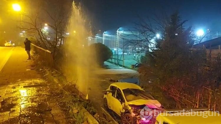 Beykoz'da otomobil bariyerlere saplandı 