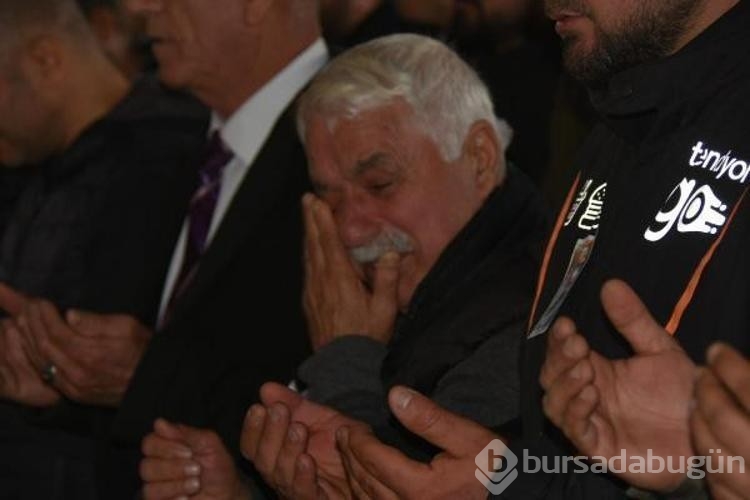 Kazada ölen kurye Zeynep, son yolculuğuna uğurlandı
