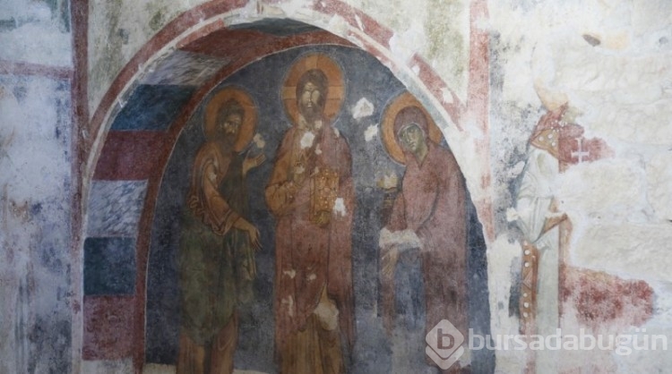 Antalya'daki "Noel Baba Kilisesi"ne ziyaretçi akını
