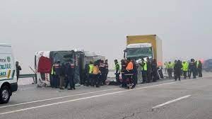 Malatya'da yolcu otobüsü devrildi! 3 kişi öldü, 29 kişi yaralandı