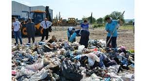 Manisa'da çöplerin içinde altın aradılar