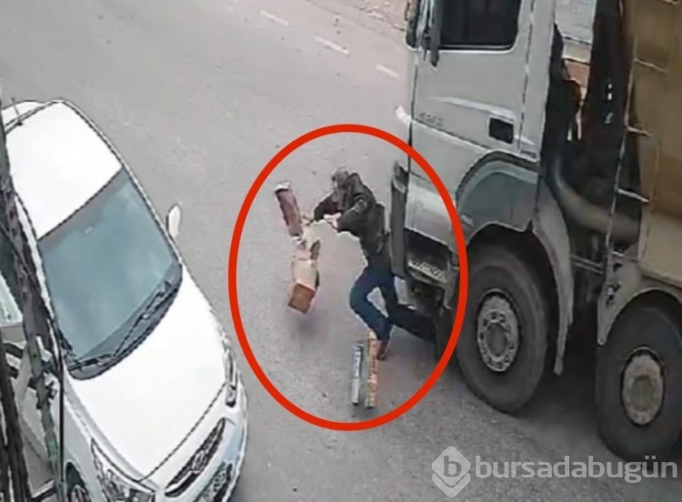 Bursa'da yaşlı adam hafriyat kamyonunun altında kaldı!