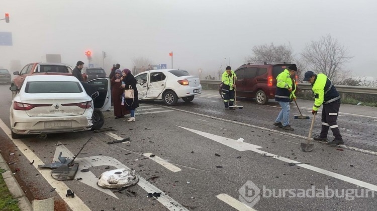 Çanakkale'de yoğun sis kazaya neden oldu: 4 yaralı