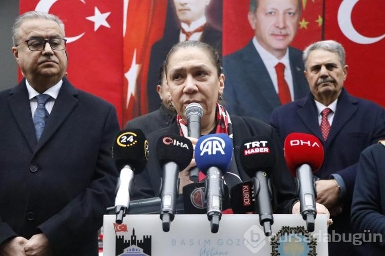 Diyarbakır'da dershane önündeki bombalı saldırıda ölenler anıldı
