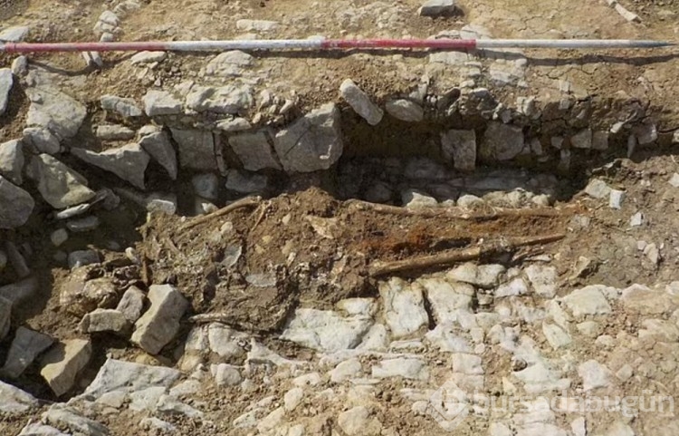 İngiltere'de ''yüksek statülü'' kişilere ait orta çağ mezarlığı keşfedildi