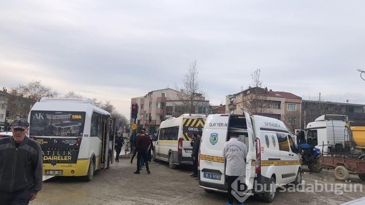 Bursa'da zihinsel engelli çocuk, kendisini otobüsten indiren şoförü bıçakladı
