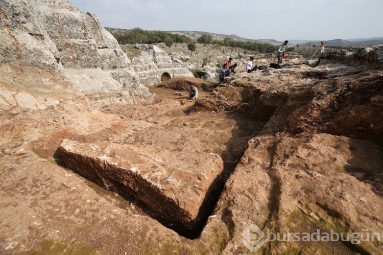 Diyarbakır'da arkeolojik kazıda 54 çocuğa ait mezarlık bulundu
