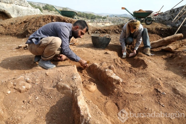 Diyarbakır'da arkeolojik kazıda 54 çocuğa ait mezarlık bulundu
