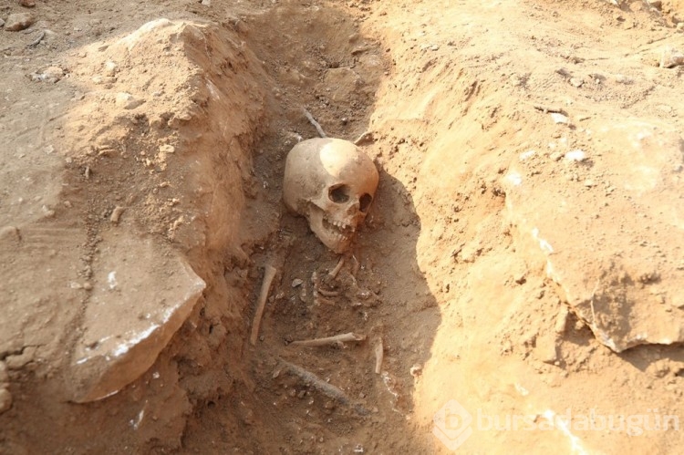 Diyarbakır'da arkeolojik kazıda 54 çocuğa ait mezarlık bulundu
