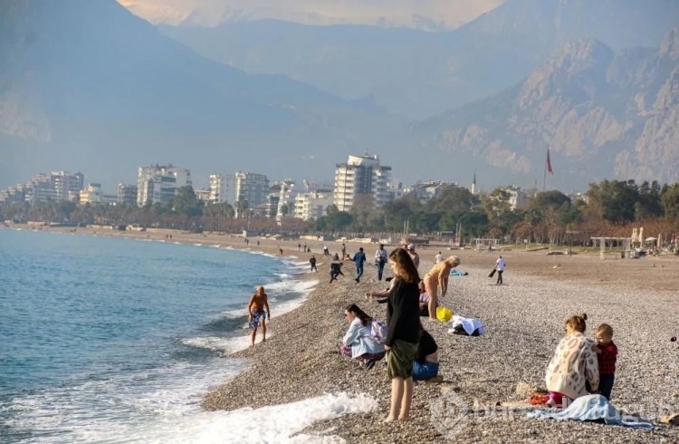 Antalya'da yaz hala devam ediyor