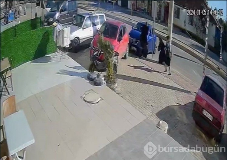 Kontrolden çıkan araç, otobüs bekleyenlere çarptı