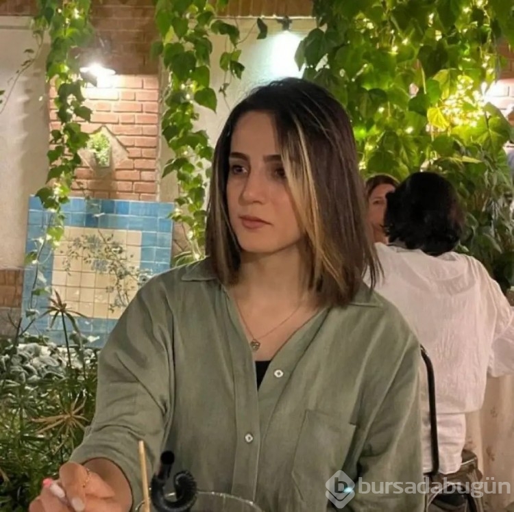 Başı açık fotoğrafa 74 kırbaç
