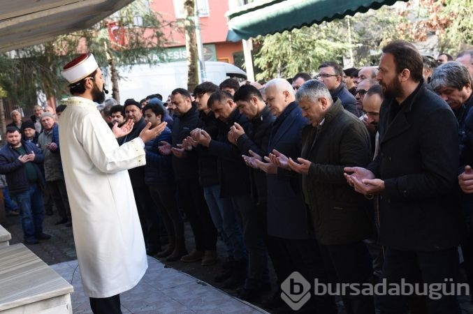Öldürdü, parçaladı, cenazesine katılıp dua etti!