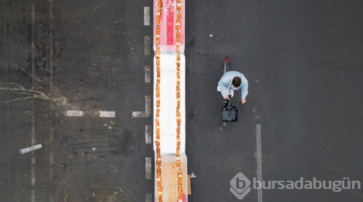 4.5 km'lik hamur işi Guinness rekorunu kırdı