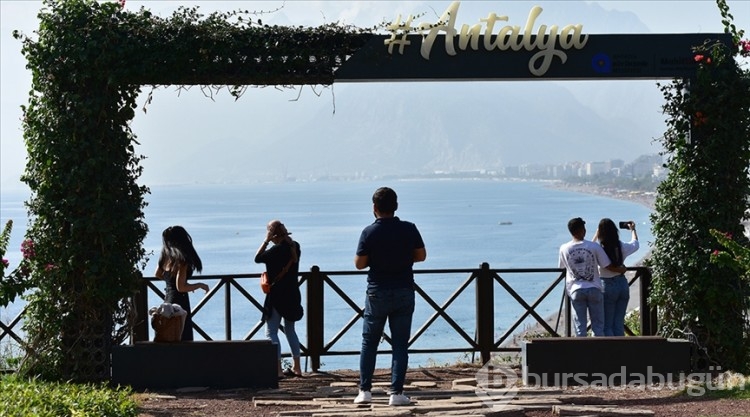 Antalya'da turist rekoru