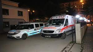 İzmir'de bir kadın, tartıştığı eşini bıçakla öldürdü