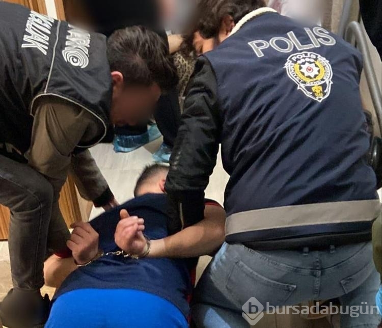 32 sanıklı uyuşturucu çetesi davasında itirafçı ifade değişince tutuklandı
