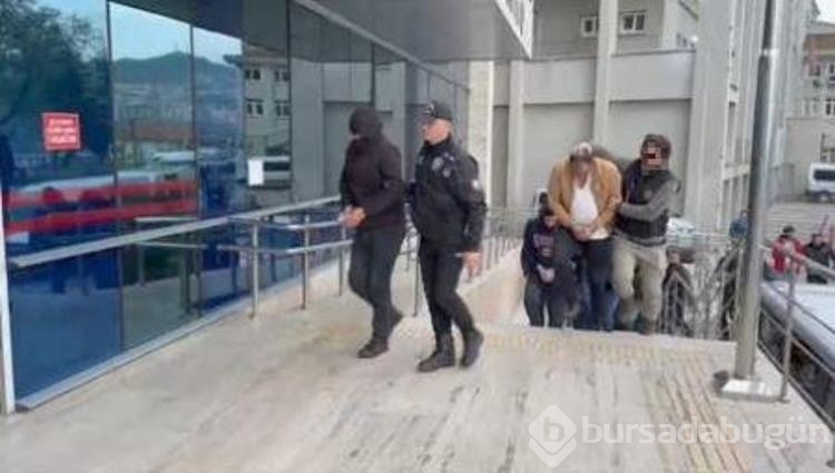 32 sanıklı uyuşturucu çetesi davasında itirafçı ifade değişince tutuklandı
