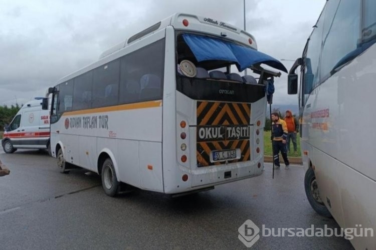 Samsun'da TIR anaokulu servisine çarptı!