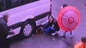 İstanbul'da servisin altında kalan beş yaşındaki çocuk hayatını kaybetti