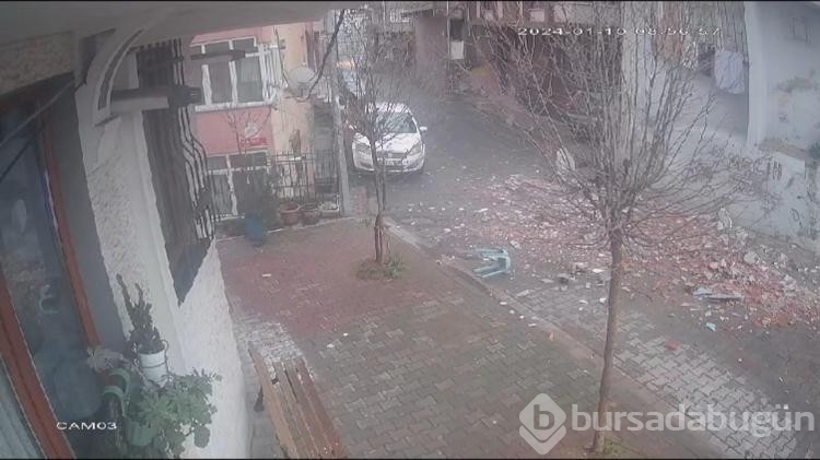 Kağıthane'de balkon çöktü