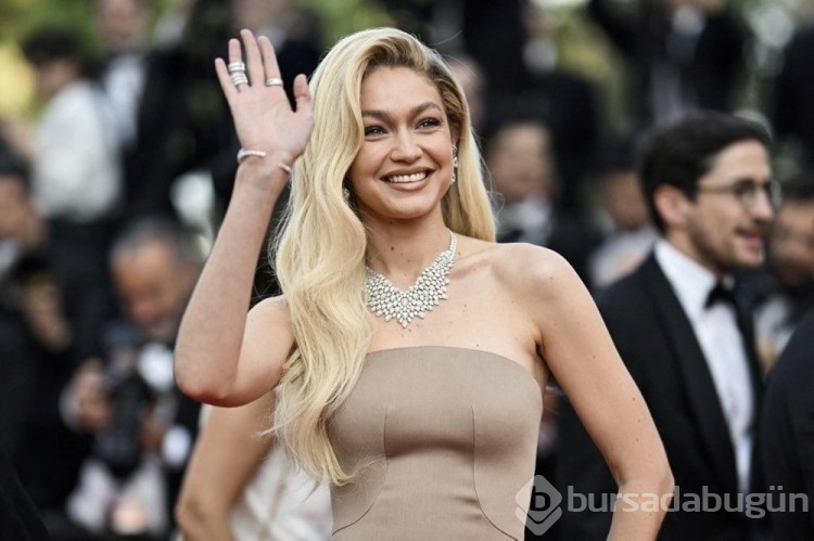 Gigi Hadid, sevgilisi Bradley Cooper'ın annesi ile tanıştı!