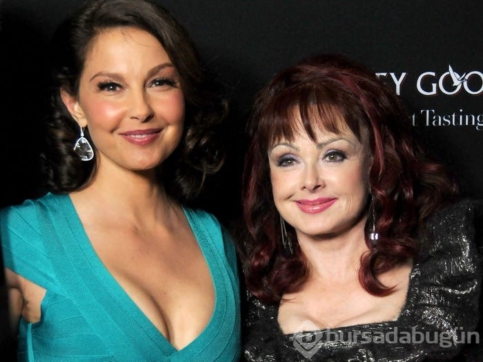 Ashley Judd: Ne kadar acı çektiğini görüyorum ve sorun değil