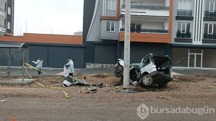 Beton direğe çarpan aracın sürücüsü öldü
