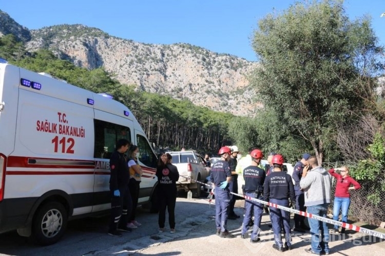 Antalya'da piknik yolunda kaza: 1 ölü, 2 yaralı