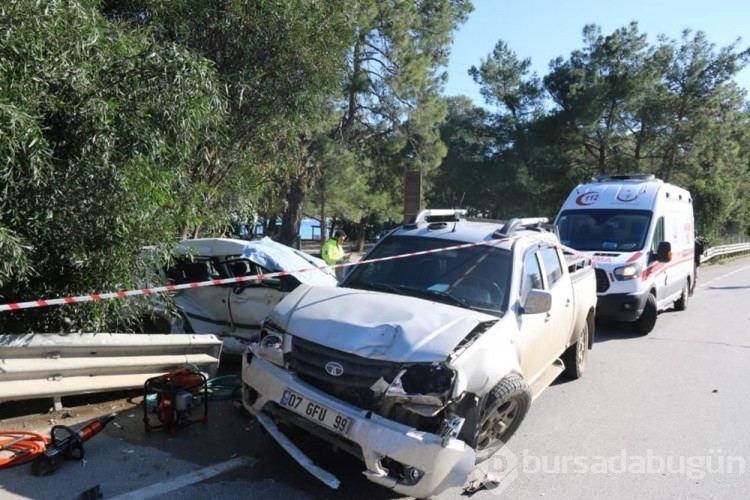 Antalya'da piknik yolunda kaza: 1 ölü, 2 yaralı