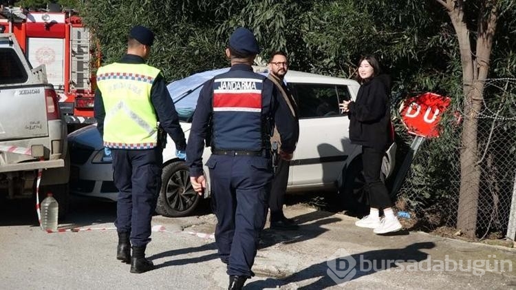 Kamyonet ile çarpışan otomobildeki Kazakistanlı bakıcı öldü
