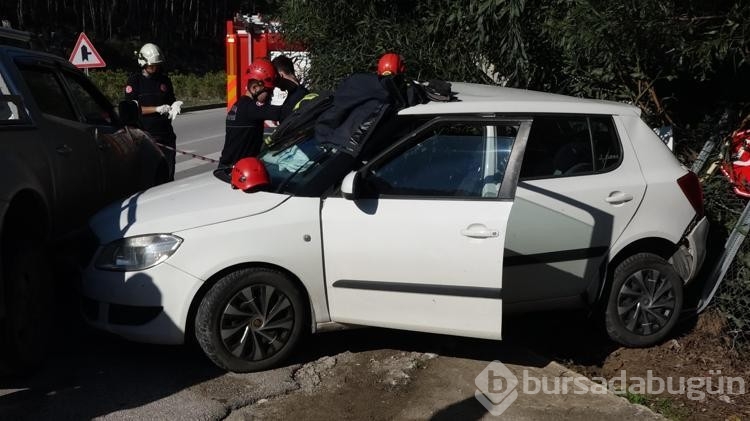 Kamyonet ile çarpışan otomobildeki Kazakistanlı bakıcı öldü
