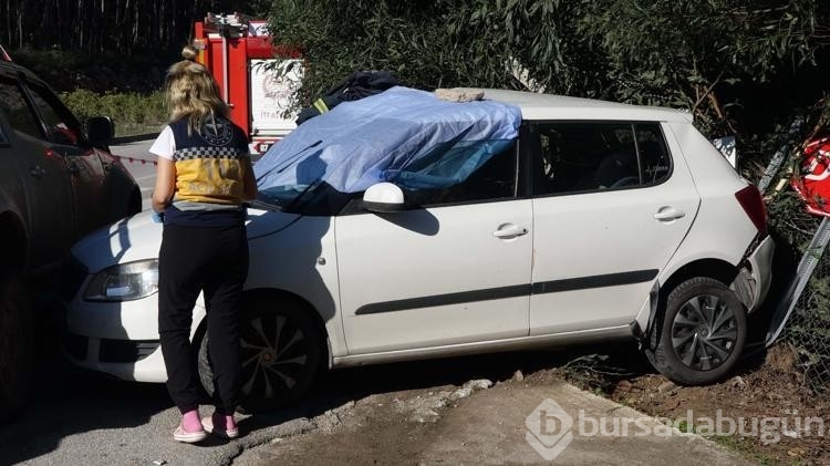 Kamyonet ile çarpışan otomobildeki Kazakistanlı bakıcı öldü
