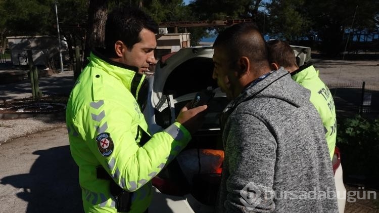 Kamyonet ile çarpışan otomobildeki Kazakistanlı bakıcı öldü

