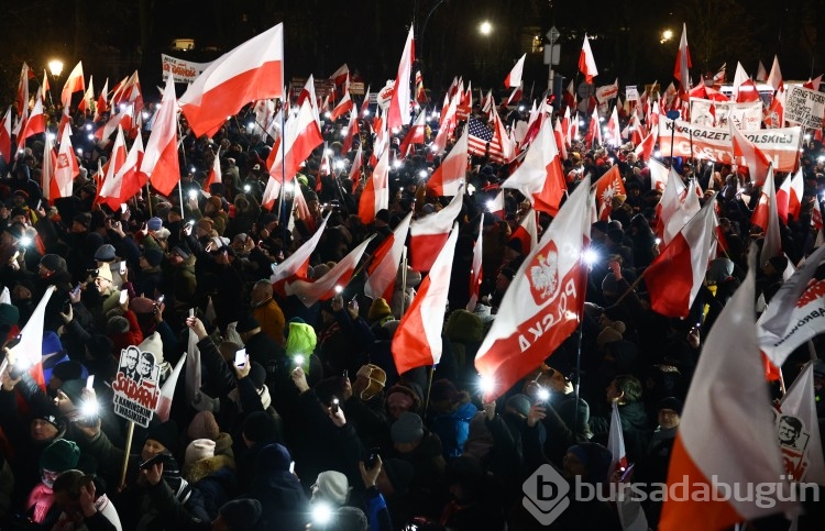 Polonya'da hükümet karşıtı yürüyüş
