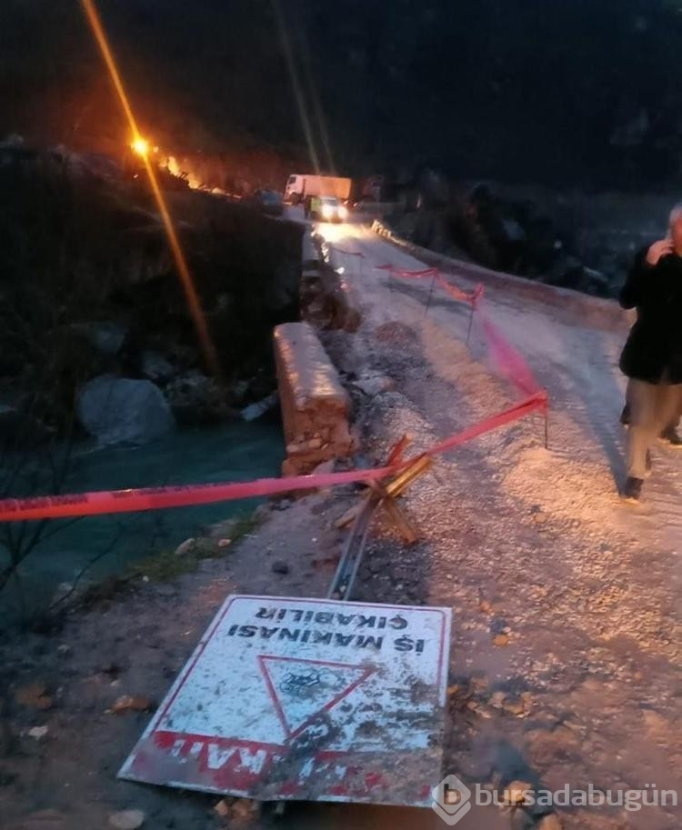 Diyarbakır'da viyadük yapımında dinamit kullanıldı; tarihi köprü zarar gördü