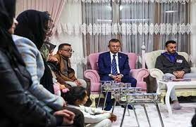 Özgür Özel şehit ailesini ziyaret etti!