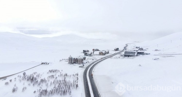 Erciyes'te kar kalınlığı 110 santimetreye ulaştı
