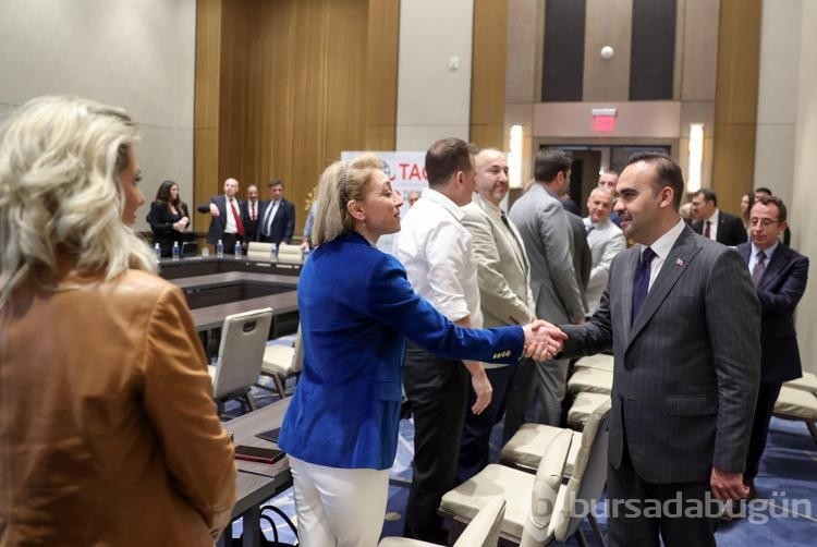 Bakan Kacır, ABD'de Türk ticaret insanlarıyla buluştu
