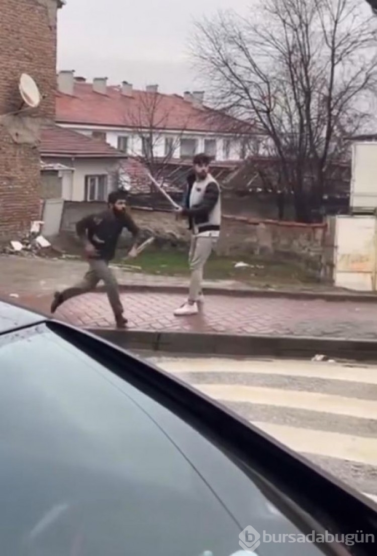 Eskişehir'de sopalarla sokak ortasında 'borç' kavgası