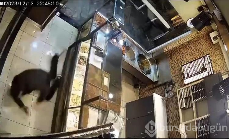 Kağıthane'de tatlıcıda korku dolu anlar

